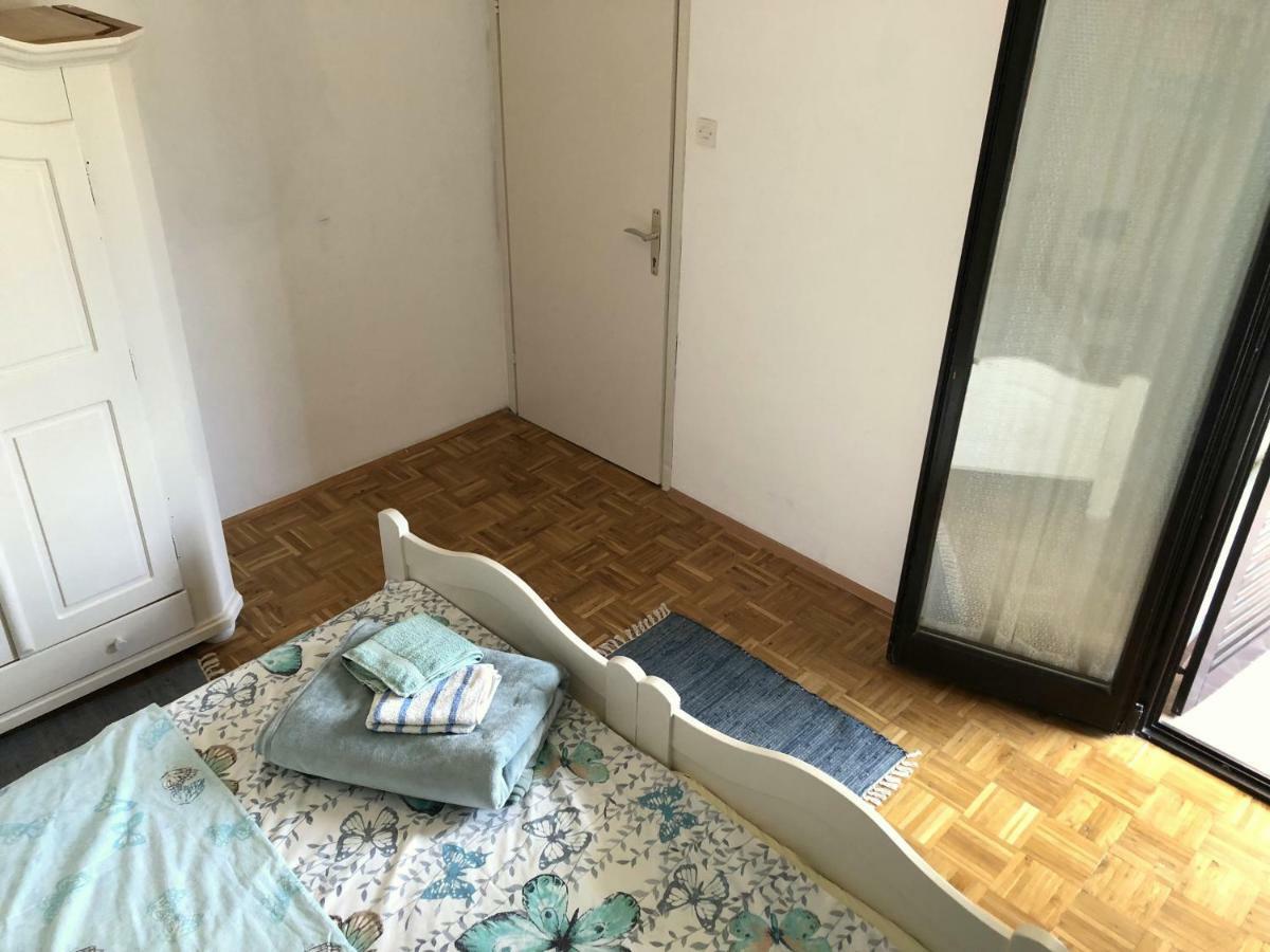 Guesthouse Vila Ruzmarin Ždrelac 外观 照片
