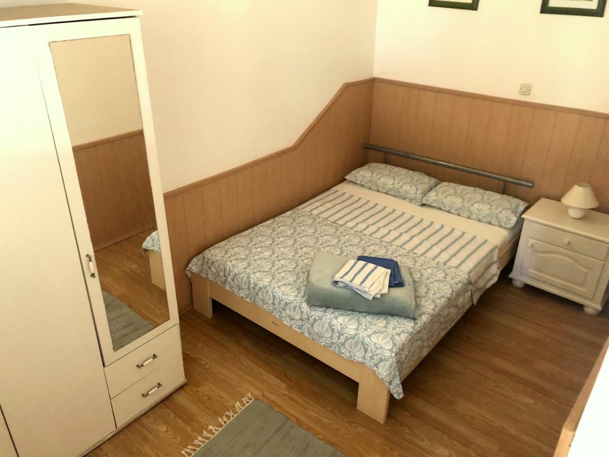 Guesthouse Vila Ruzmarin Ždrelac 外观 照片