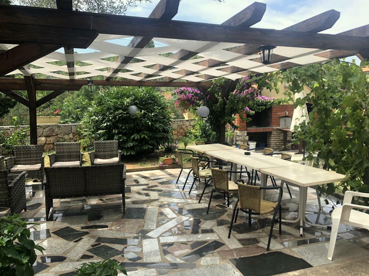 Guesthouse Vila Ruzmarin Ždrelac 外观 照片