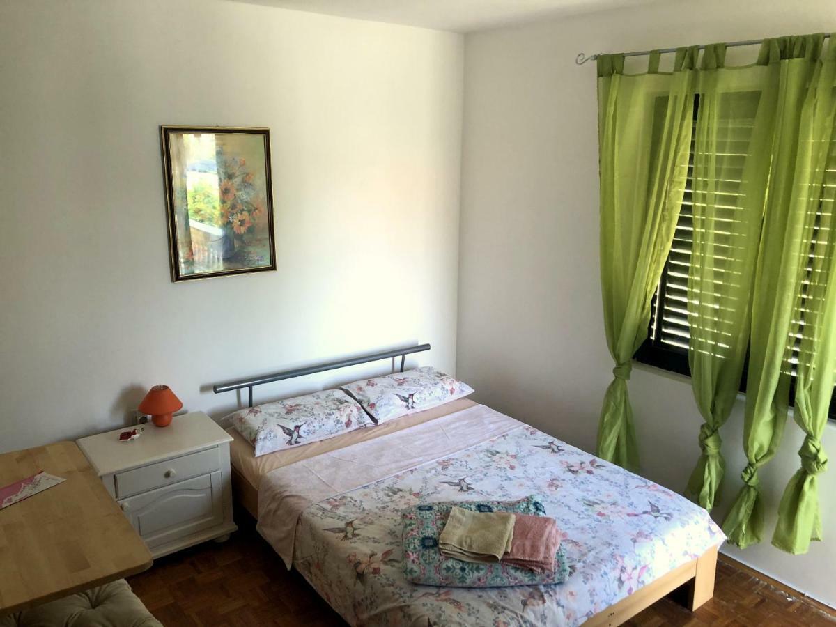 Guesthouse Vila Ruzmarin Ždrelac 外观 照片