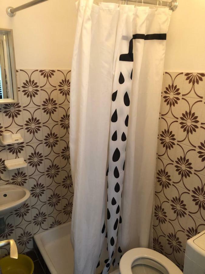 Guesthouse Vila Ruzmarin Ždrelac 外观 照片