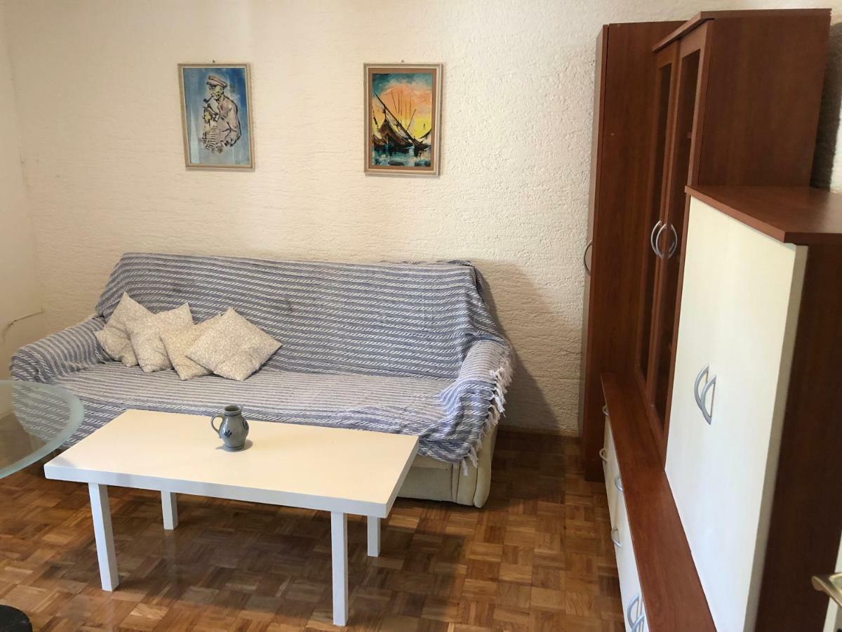 Guesthouse Vila Ruzmarin Ždrelac 外观 照片